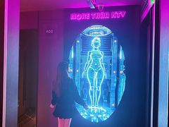 -星聚会KTV(外滩南京路旗舰店)