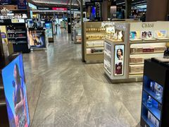 -王权免税店(廊曼机场店)