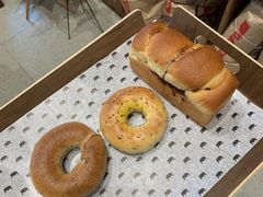 -沁屋面包店(人民东路店)