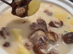 -霄汉牛三鲜湖北砂锅菜(万松园2店)