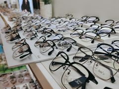 -J-Optical佳视明眼镜·蔡司视觉(青岛金茂览秀城店)