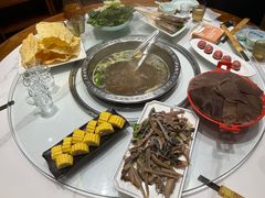 -乡土黄·鲜牛肉火锅·小龙虾(兴业街店)
