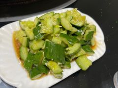 拍黄瓜-山城家常菜铁锅炖鱼