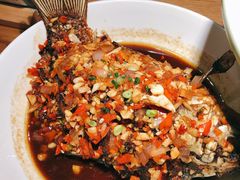 香煎大鲫鱼-费大厨辣椒炒肉(万家丽一店)