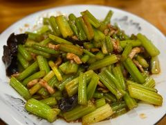 -美顺香食府鱼头老店(雪野湖店)