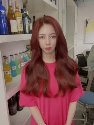 -MODEL'S HAIR