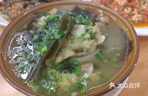 Pork Trotter Soup (Small Portion)