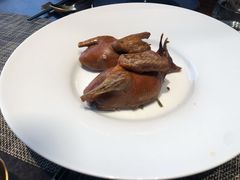 脆皮玻璃鸽-巧庆楼·茶膳