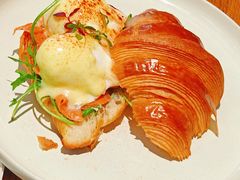 -Two Birds One Stone·一石二鸟(诚品生活店)