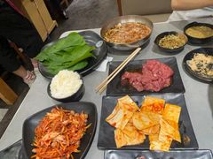 -啊美丽炭火烤肉(滑翔一店)