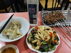 -清真·白家牛肉罩火烧老店(育才街店)