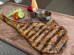 -悦享绿山墙西餐厅