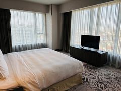 -上海虹桥西郊假日酒店