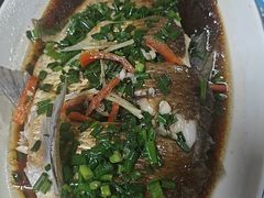 -芦茨金富饭庄·25年老字号·专做稻草鸡
