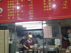 -牛师傅牛肉面(尚隆路店)