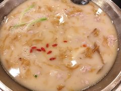 -老来福·非遗酸汤兔(凯旋路店)