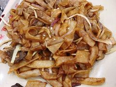 干炒牛河-百家鸡味馆(清泰店)