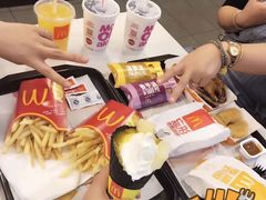 -麦当劳(轻轨曹杨路店)