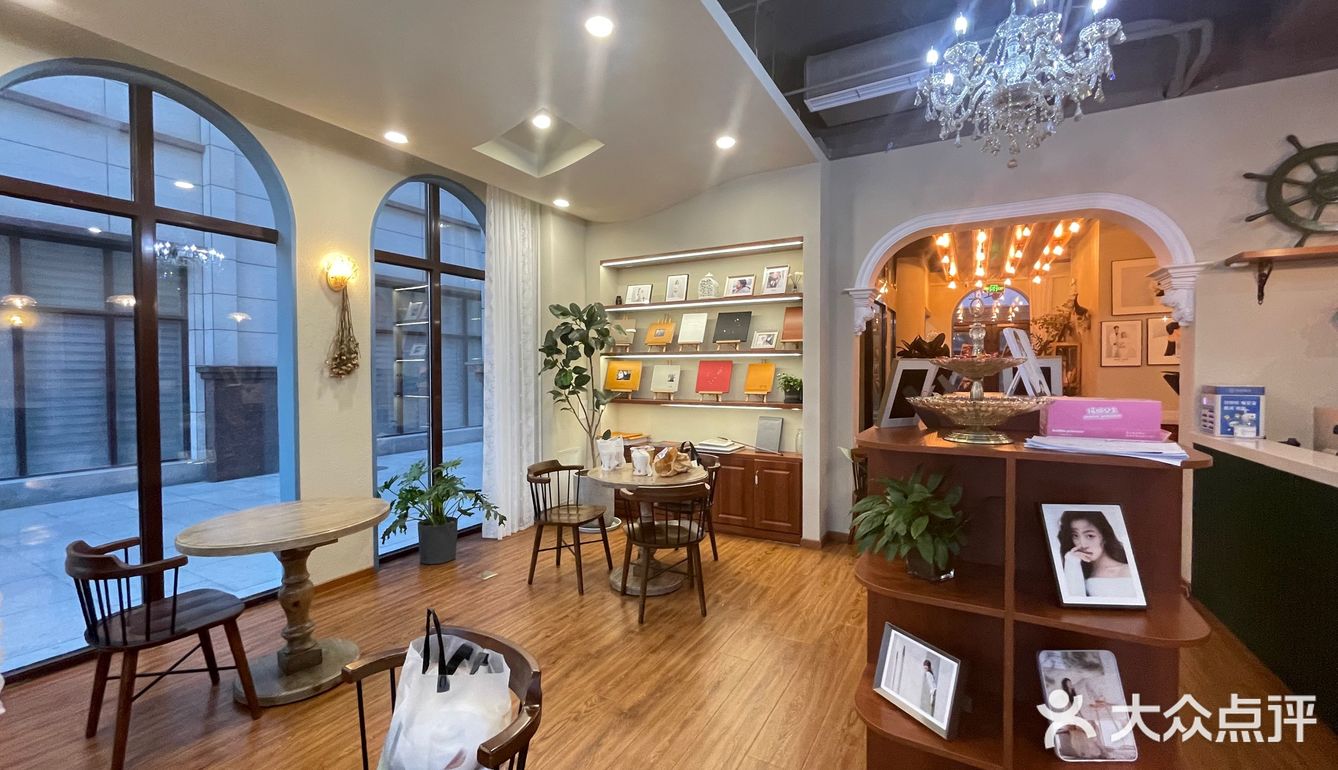 为了体验橙子摄影的化妆技术,拍摄前卸掉了自己的妆!