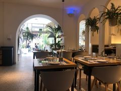 -春树下·树屋花房西餐厅(罍街AS1980店)