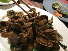 -忘忧草融合私房菜(红鼎国际店)