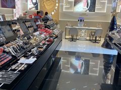 -Dior迪奥(上海世茂广场店)