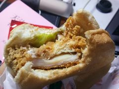 -华莱士·全鸡汉堡(财经学院店)