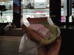 -詹爷爷乌节路街头冰淇淋