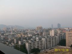 清晨阳台外的风景-黎客国际酒店