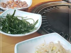 -唯成•韩国炭火烤肉 유성고기