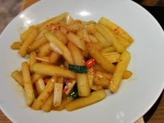 酸冬瓜炒藕尖-吃饭皇帝大(合生汇店)