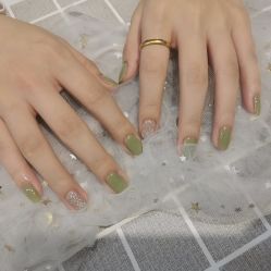 -UGIRL有个美甲