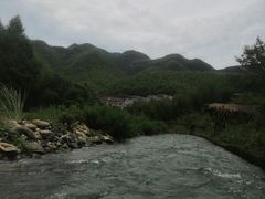 -仙山谷激浪漂流