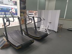 -APT运动康复中心(徐汇万科店)