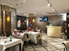 大堂-老人和饭店(打浦路店)