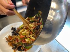 -洪霞餐馆·川菜·鲜货现炒(两江春城店)