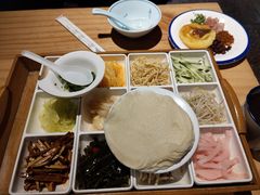 狮峰路三姨妈丝娃娃-怪噜范·老贵阳街头名小吃(汇金星力城店)