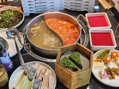 -魁牛·潮汕牛肉自助火锅(沈辽路万达店)