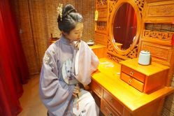 -汉仪华裳汉服馆(打浦桥店)