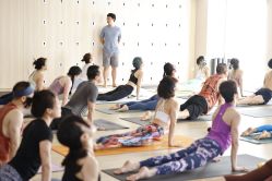 -酉嘉瑜伽YO+YOGA