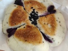 轻紫米紫薯米面包-喜茶(佛山南海万科广场店)