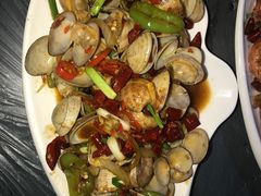 -覃记海鲜美食餐厅