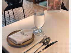 -Erman岩烧牛排(虹桥南丰城店)