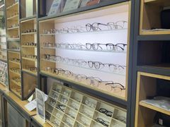 -零度眼镜·宝视友·蔡司依视路(吾悦花街店)