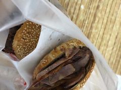 烧饼夹牛肉-老四烧饼铺(丽源路店)