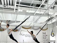 -Jumphai室内蹦极运动
