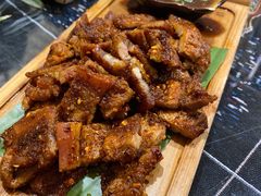 碳烤猪脸肉-傣宏缘·云南傣味特色菜·手抓饭·孔雀宴十六年店庆大酬宾(南屏步行街店)
