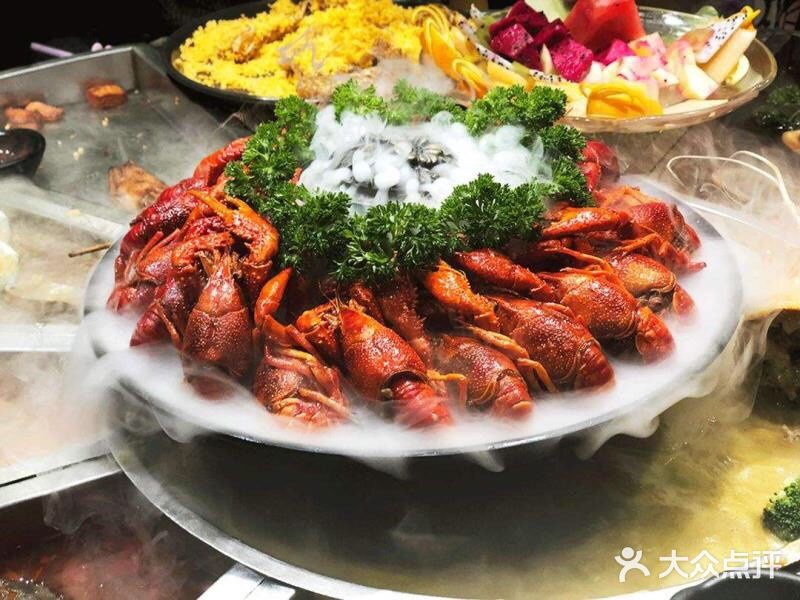 左手一只虾，右手一只蚝，好吃到没朋友 