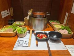 一筒虾滑-独食火锅·半米屋台(直营总店)