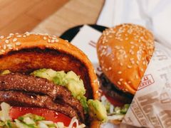 -The Habit Burger Grill 哈比特汉堡(复兴soho店)